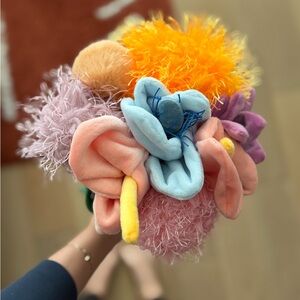 CJ Hendry Bouquet (8 flowers)